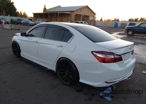 2016 Honda Accord Sport z USA, uszkodzony, nr VIN 1HGCR2F59GA091809